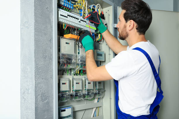 Best Electrical Installation Contractor  in Dallas Center, IA